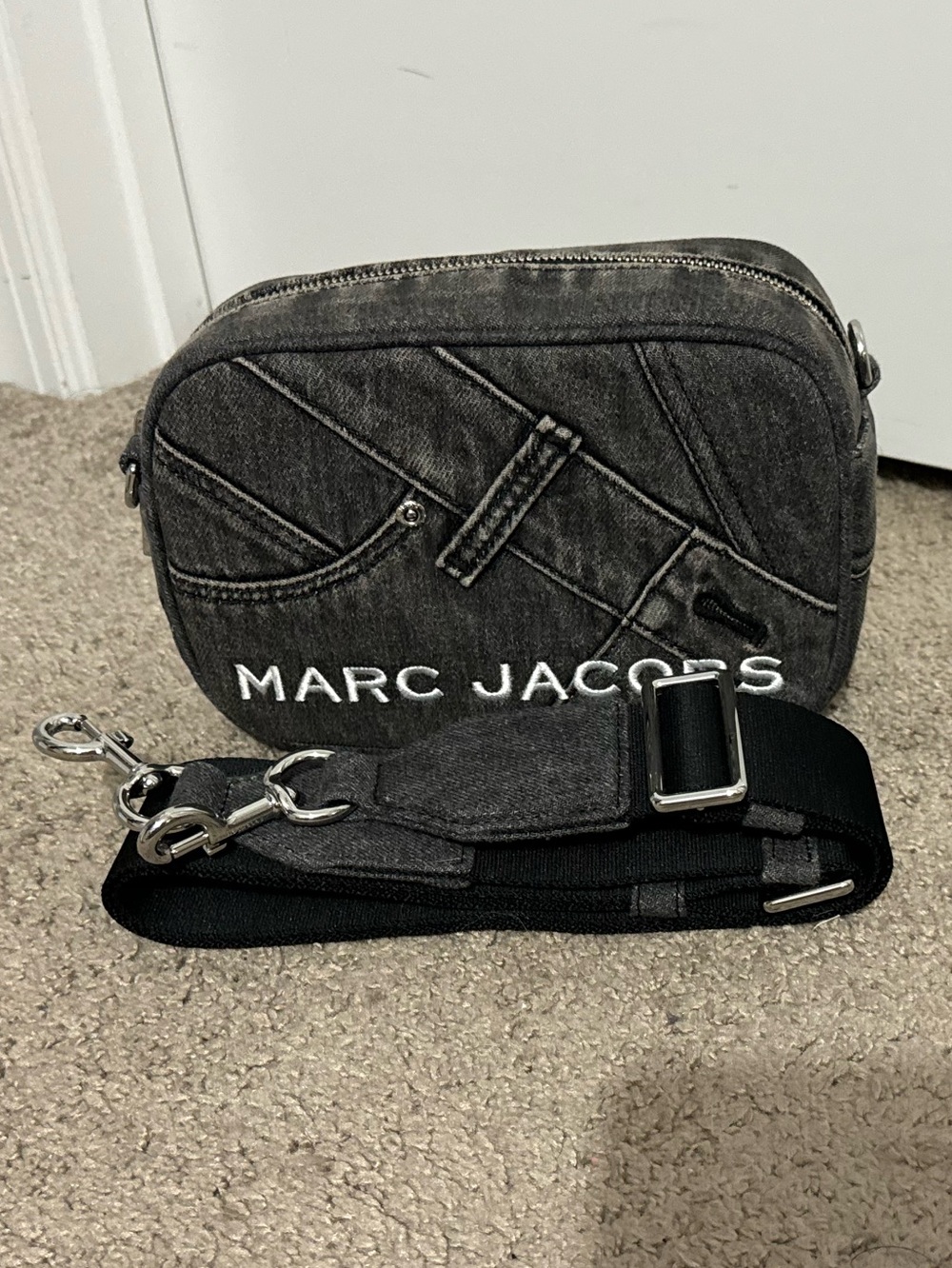 Cool Marc Jacobs washed black denim zip close bag guitar crossbody strap new